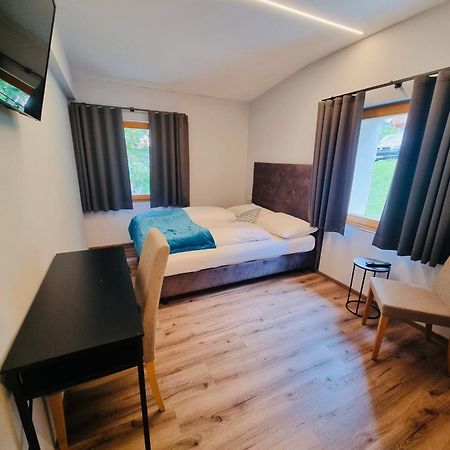 Glacier Rock Guesthouse Зольда Экстерьер фото