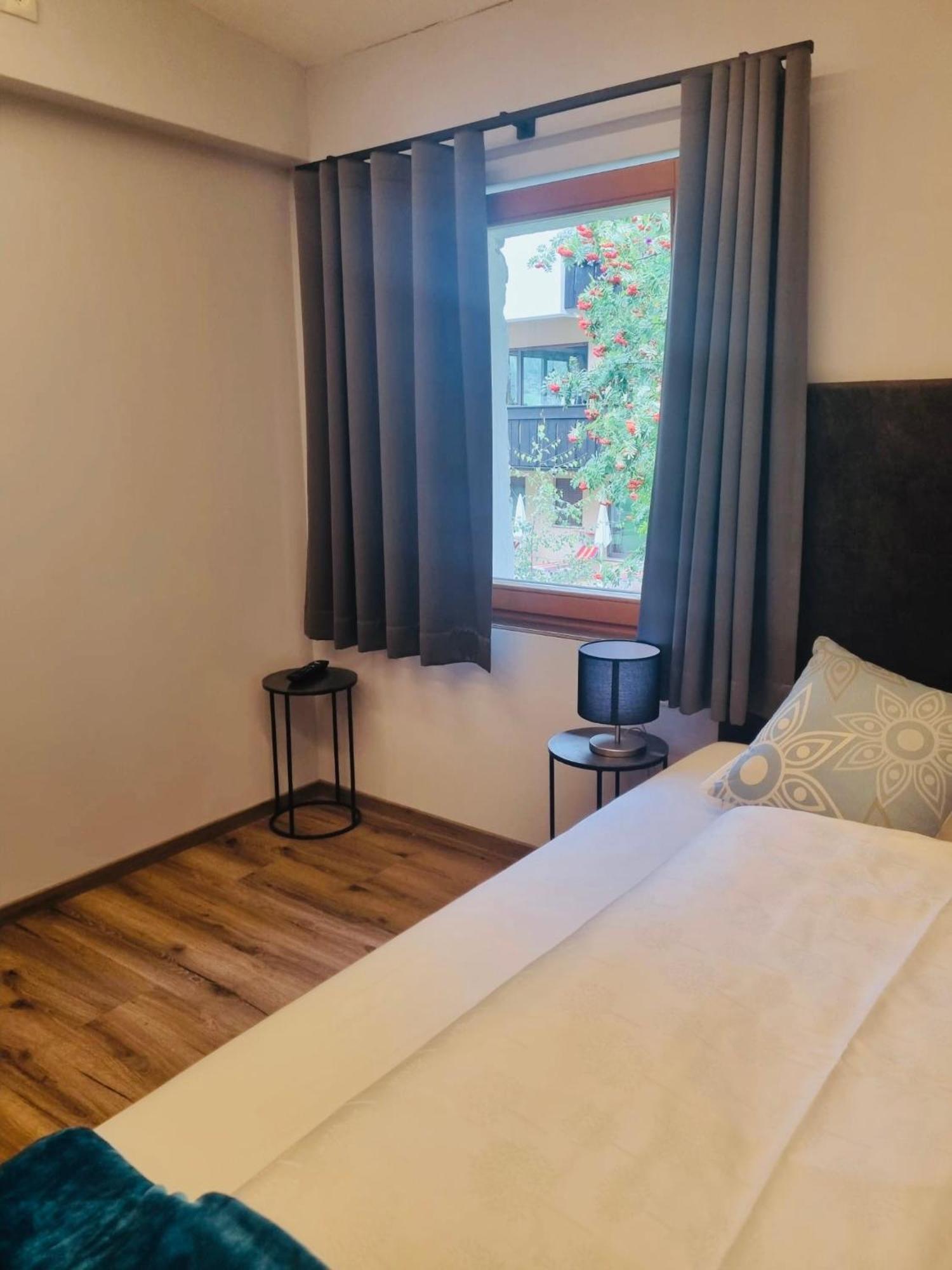 Glacier Rock Guesthouse Зольда Экстерьер фото