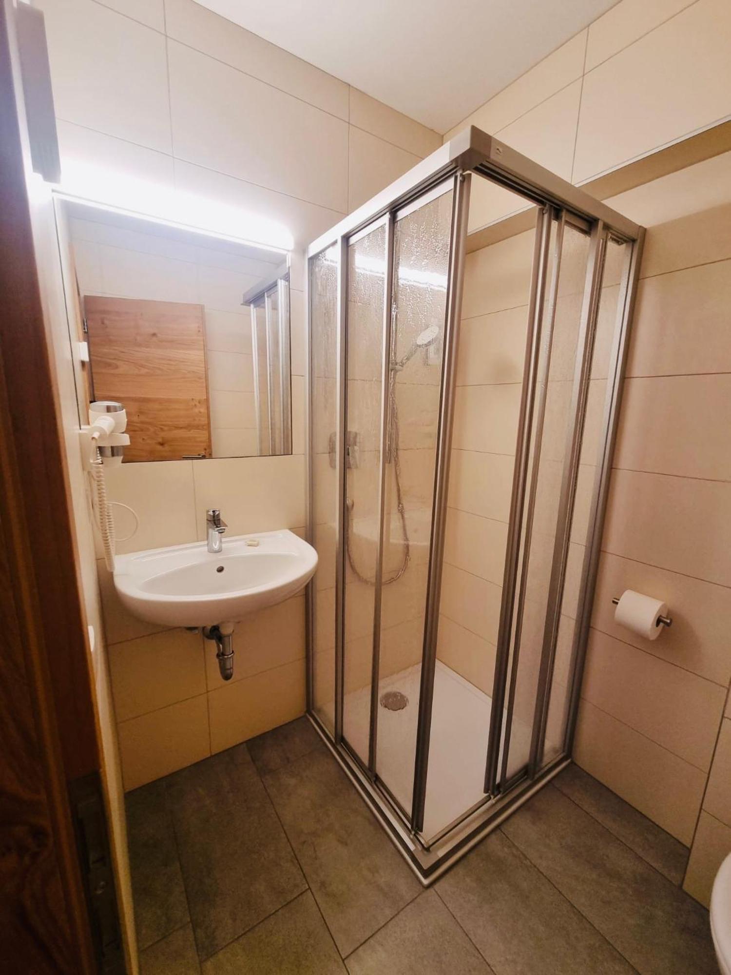 Glacier Rock Guesthouse Зольда Экстерьер фото